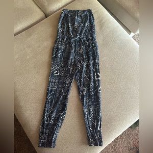 Madewell strapless jogger jumpsuit size small in navy blue. Linen type fabric